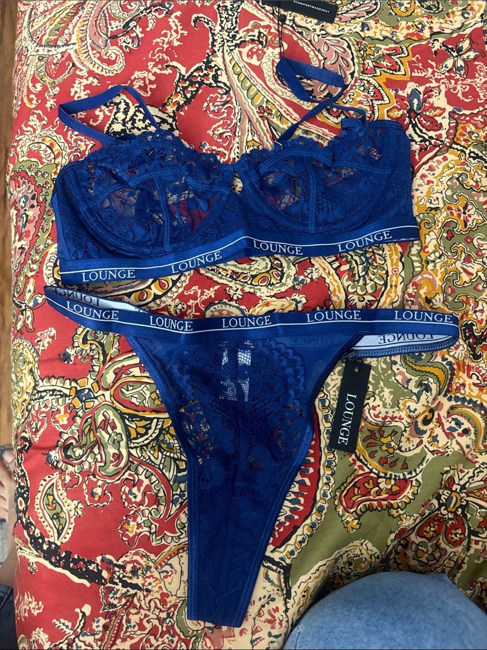 Lounge Lace Underwire Bra & Thong Set - blue